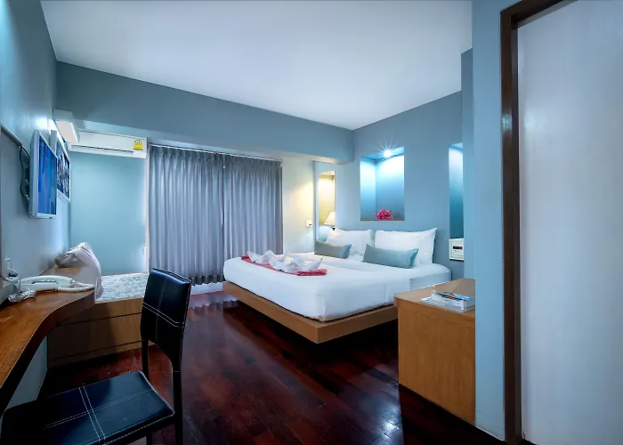 Hotel Cha-cha Phraathit 3*
