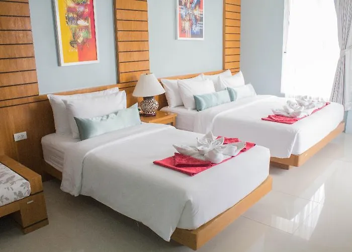 Hotel Cha-cha Phraathit 3*