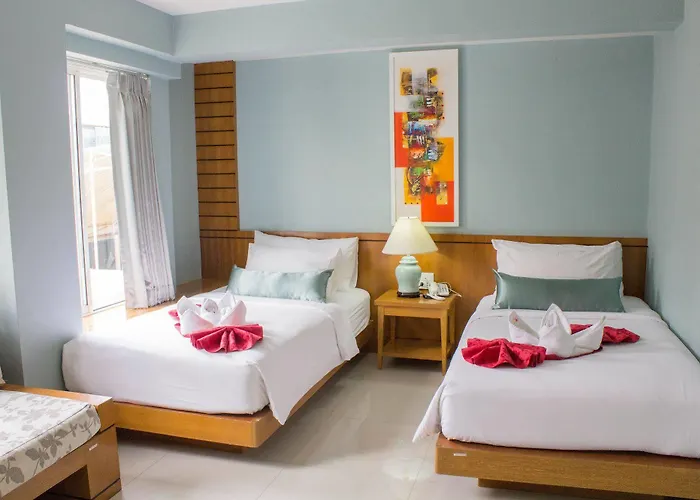 Cha-cha Phraathit Hotel Bangkok