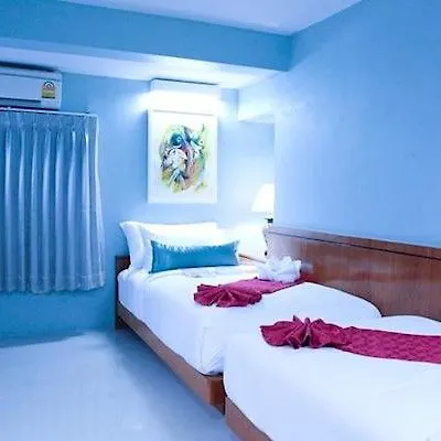 Hotel Cha-cha Phraathit 3*