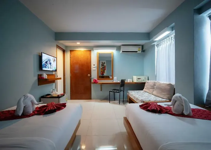 Hotel Cha-cha Phraathit 3*