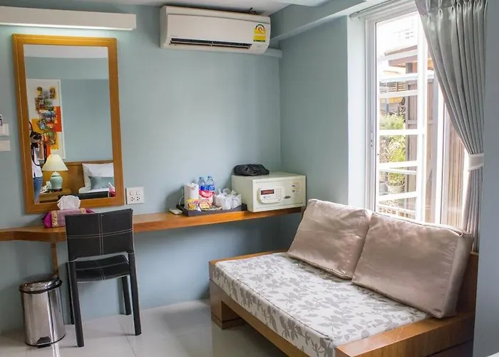 Cha-cha Phraathit 3* Bangkok